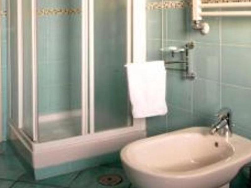 CB5C20D5DA189286805C3C2D8ED81ADD