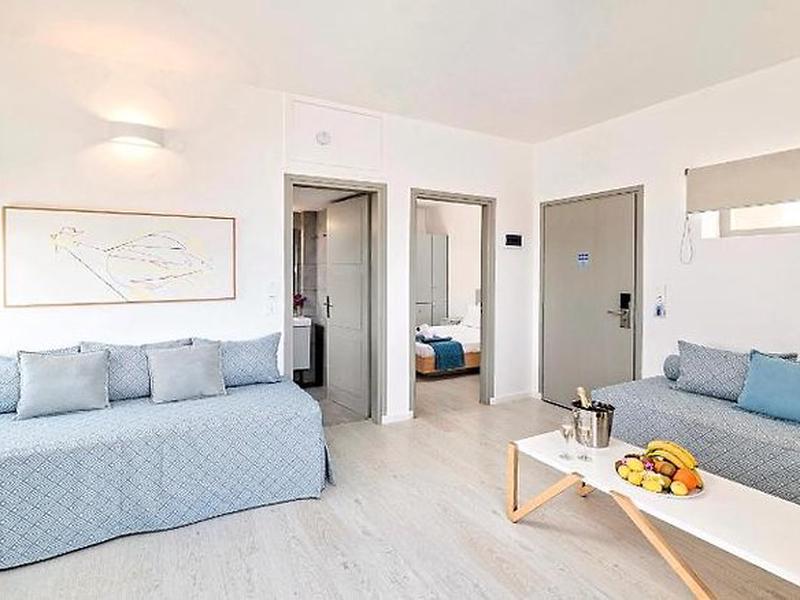 90C8DDD9A69CA66408199CF2E527B3EF