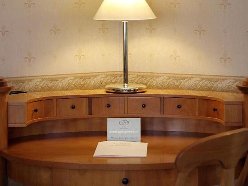 11F7659BDFF692D56F9E52D0EC94AD9F