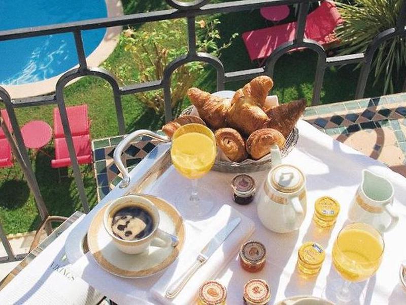 CF4BCC020E34743B9C75809FC926988E