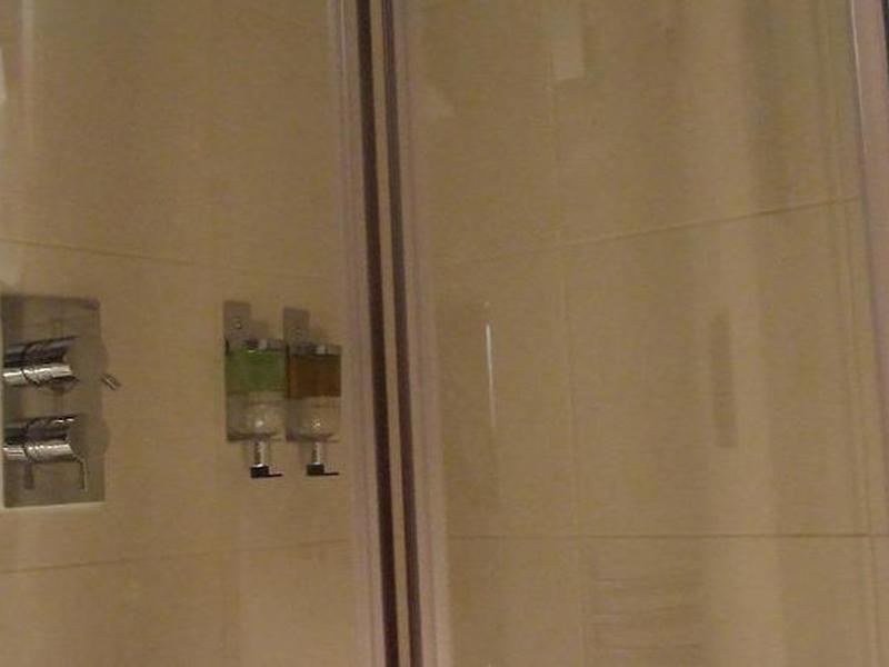 95BE5D57BECC147F3D44EC607D65D204