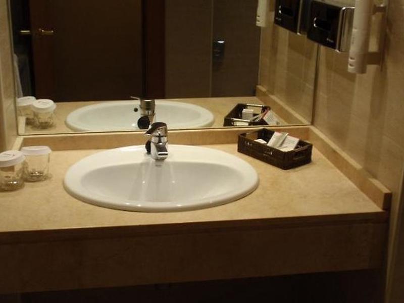 9E1B1B11C27A6F8D6B0EE484509403E6