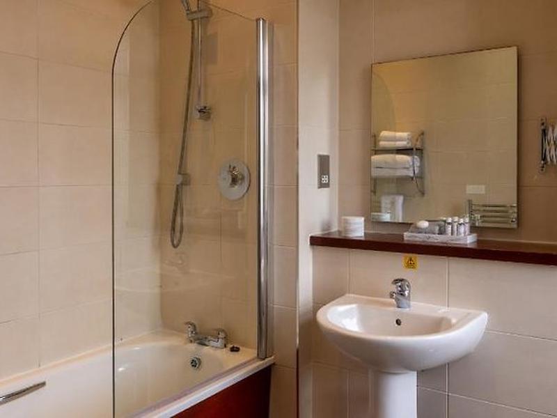 600401506C93F33CE8481EBE3C2616C8