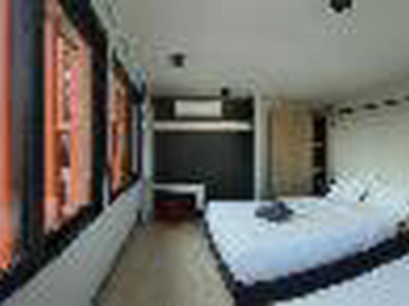 079E314087505727642B5FFD9FEE2D83