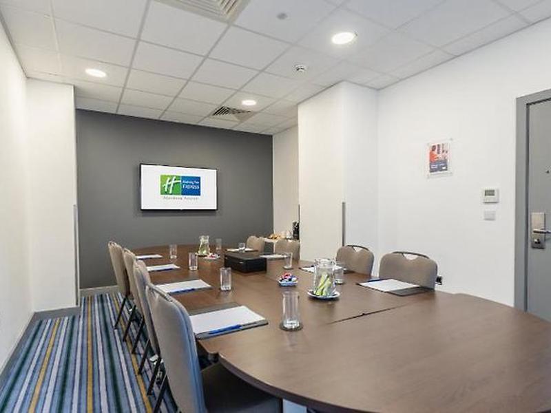 DE946EC70BC2C0C01C32EC7C546DD100