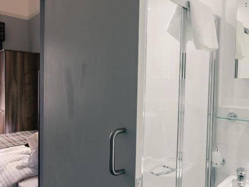 CFB376822A0D332316B18BFEC4AF8B35