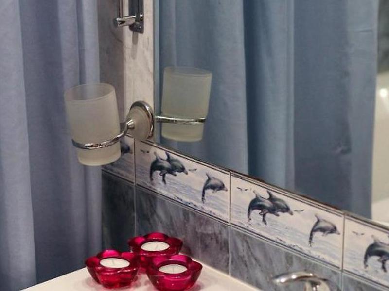 AEC228AD69731A1832F1D3E41A858046