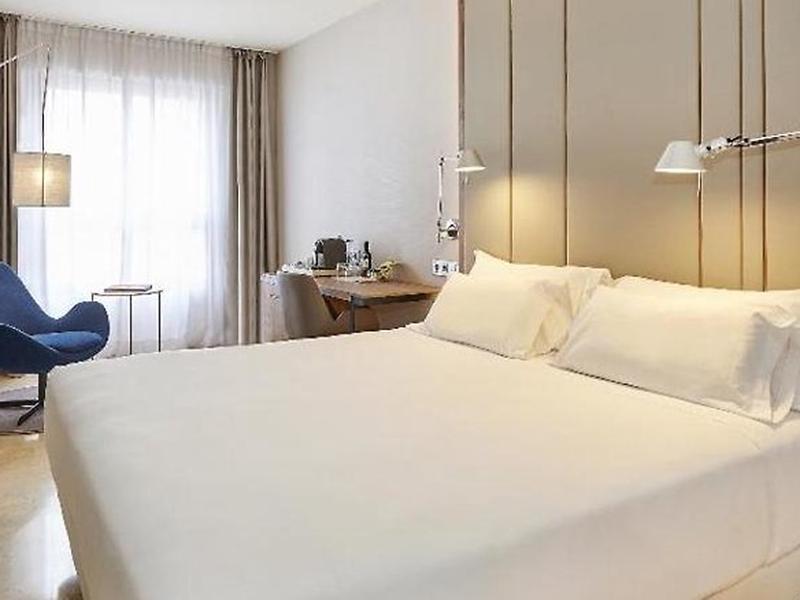 8FF9B1017E66E9877ED004AB2DD9DB17