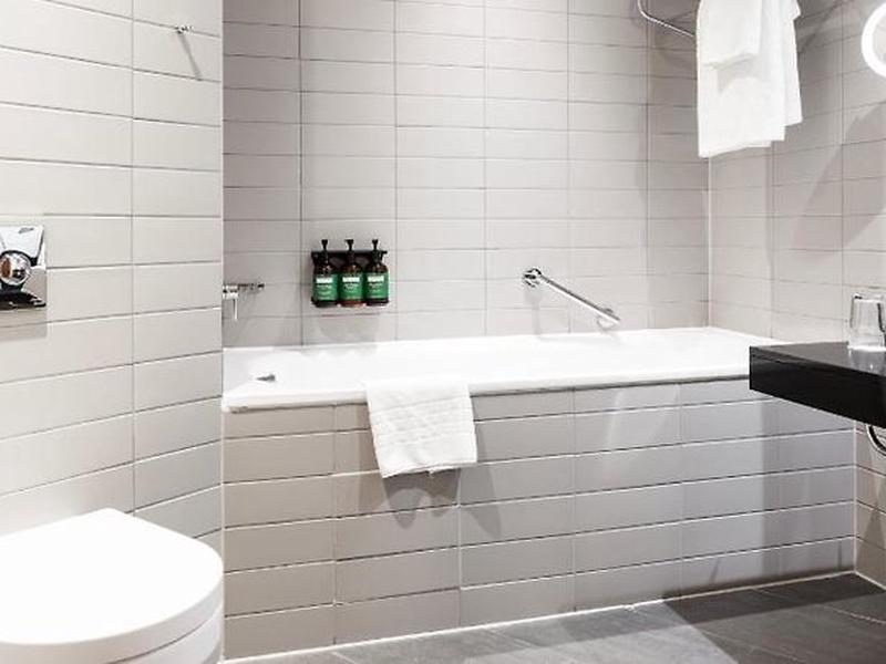 23479E44C9139732D0C6EBD0F1B706B9