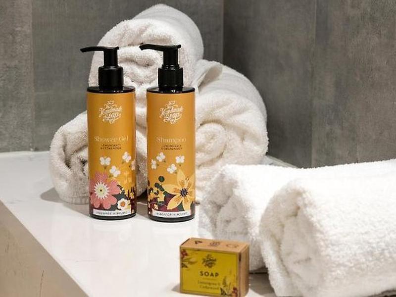 3F6575FA40A53BAF80120A3C874FFB98