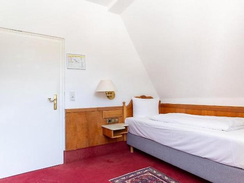 8F03342ADCA8B4ADC33F9E7C0D324A58