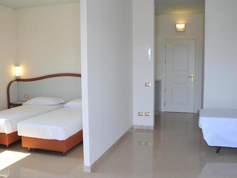 8EB322F3CAB6D11E3938B283A1849A8D