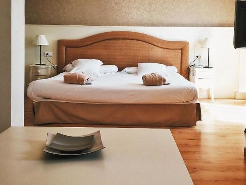 ED47C16A4E727447EE34585CAFE22728