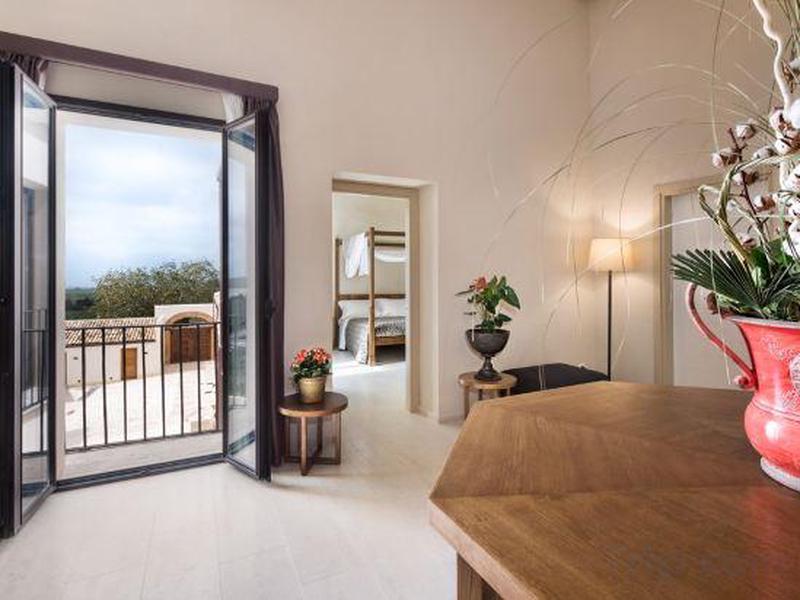 41444598C6B368EF1FA521F9C4F38293