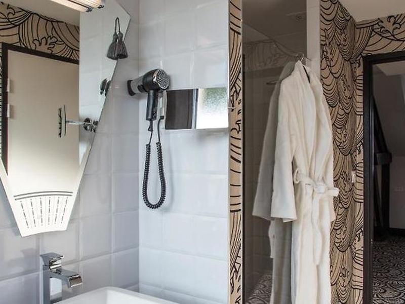 8F8B67B97FE76C7E289B8A1EA57901BD