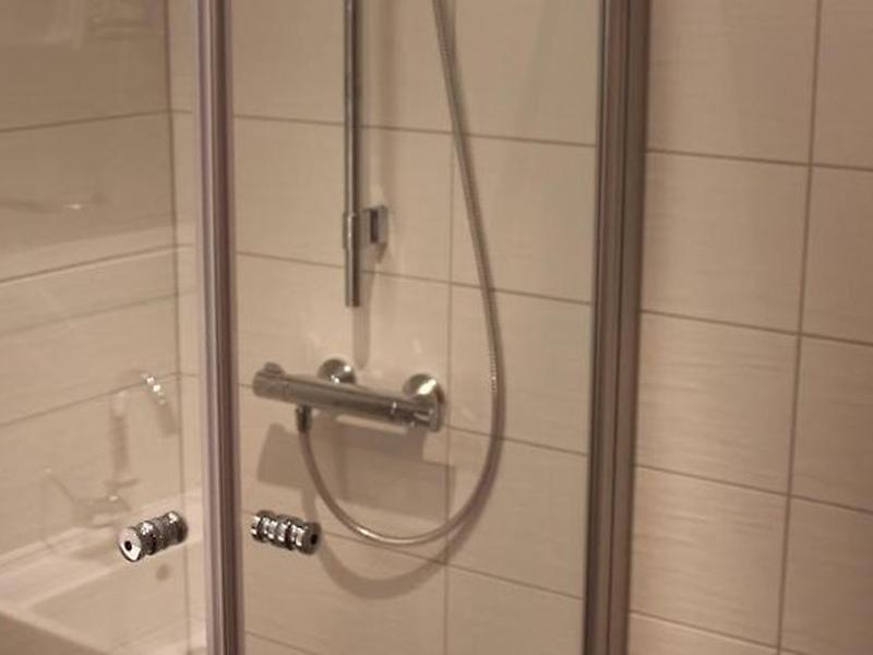 A1D69F1B1FFEDD51F692B6EC37D74DF9