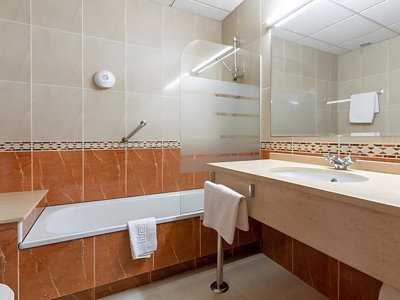 5C78414F1EAF54CB2096EEDAAED2E3BC