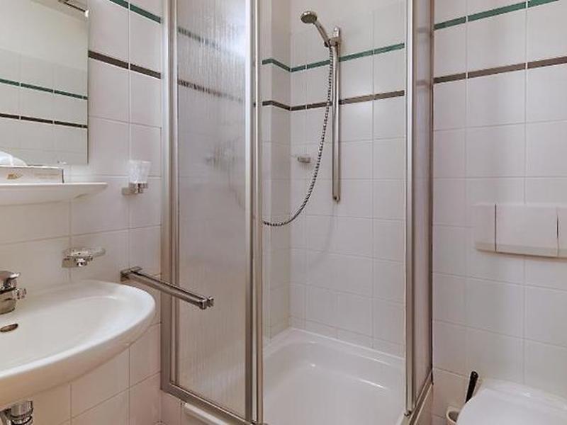 8E40E08BEB1D9AC0770EEACB6E3FF19B