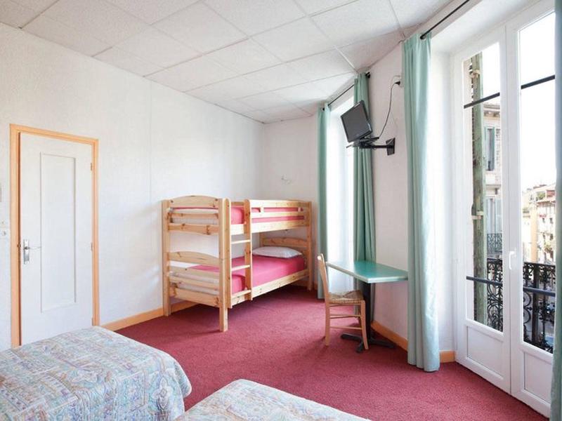 93BC85CB609B68A3CF96E7F876FFBB5E