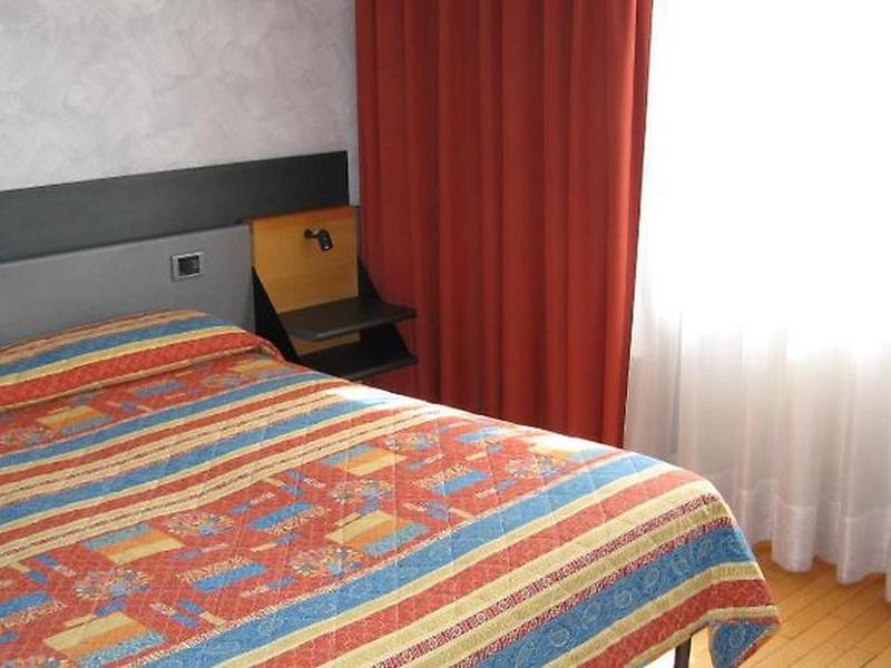 73F9E65026A68474C14F039FD272DB4A