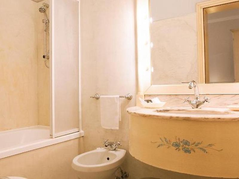 9E39A4BB3BAE339AB722AFF1542DEE65