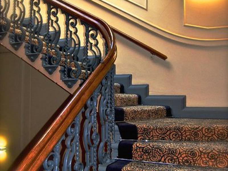 54332AFBF43A50E5517048357CC7255A