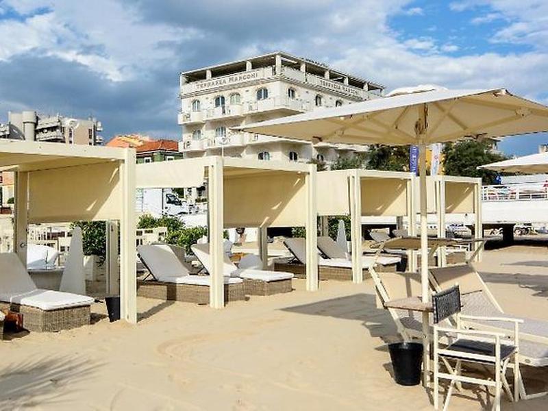 7B54C6D353E9387D1D2CD7D9AAB7127B