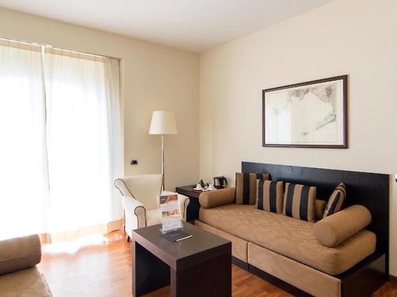 AFD109ECCC9A9B172F694C200ECE0DE3