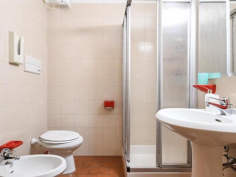 B699569DAD6B5E5DD7C1BAB15322E18F