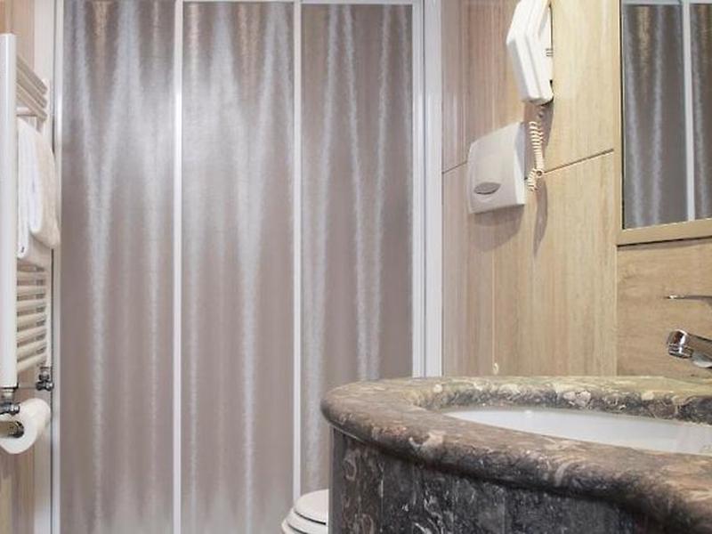 781102727F5273BE17ED068AA7458EEF