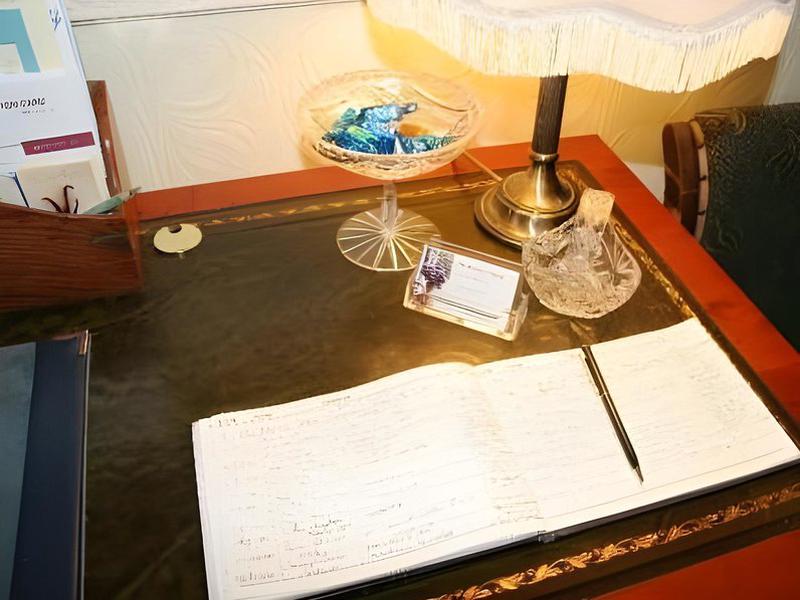 D45FA8514136FAA82001BB558AB718B2