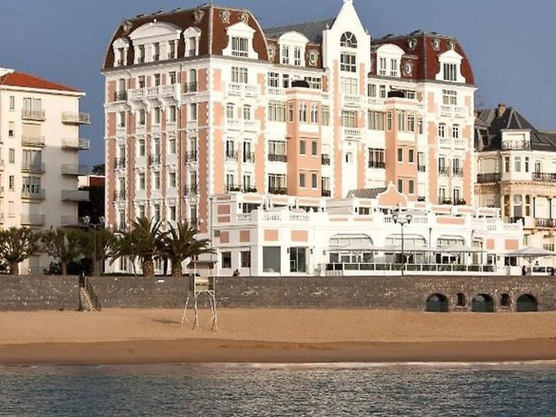 51BD39E7B91EFC8E0B994489DFCA239F