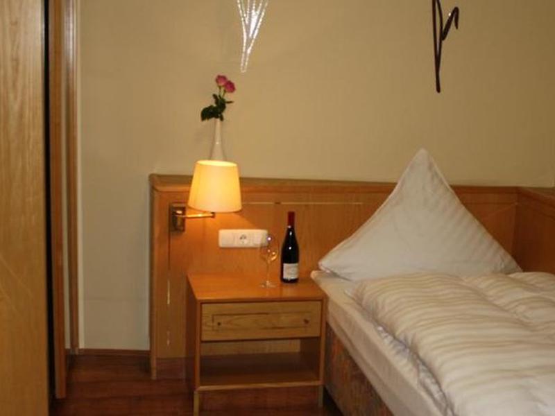 0DDE3F437AA164F1BE6043532CEC344E