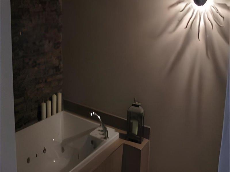 1EF5F211CE6685E94573968CB891168B