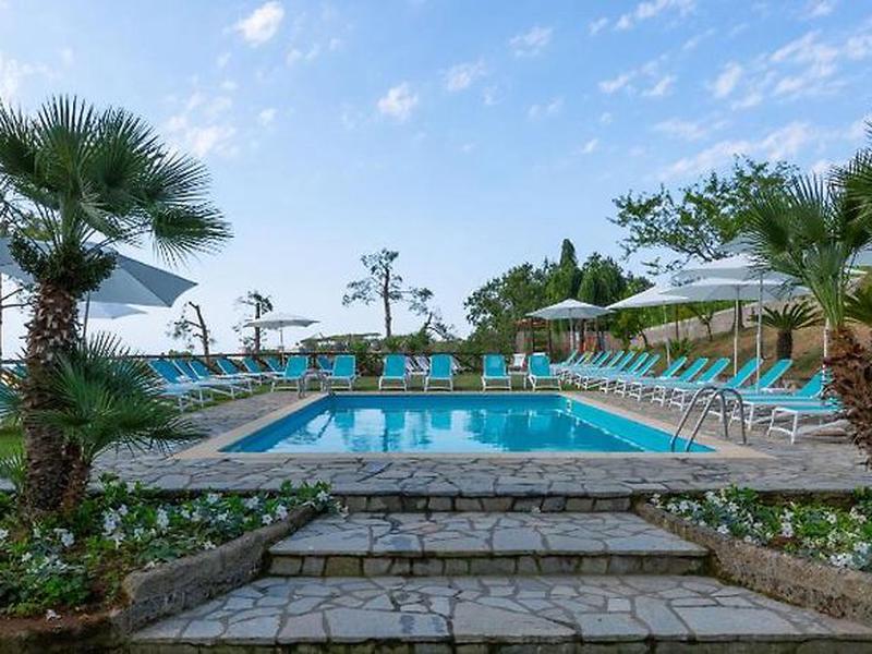 E5A7F76C448DB883D4082A966821FABF