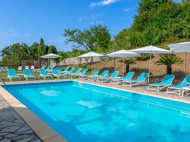 E5F2811D074378F2D4D7F0D0A59321B8