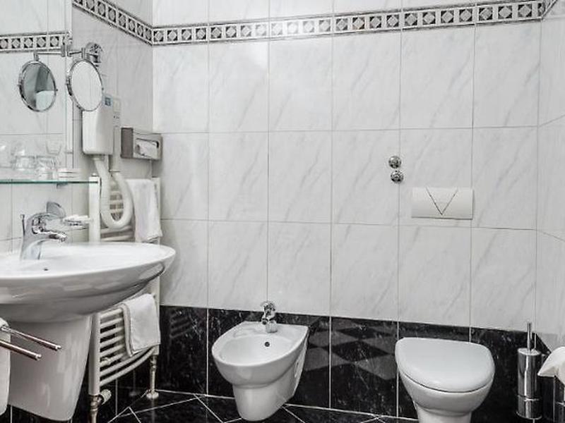 9A4D05AA3F171079DAC0B3A788383241