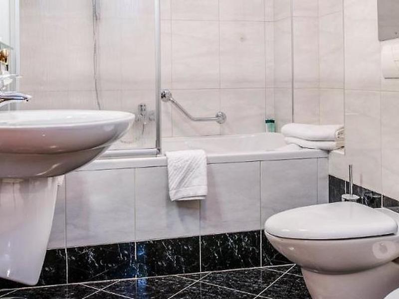 5739BF72B98C65D2776C8A707804ABFA