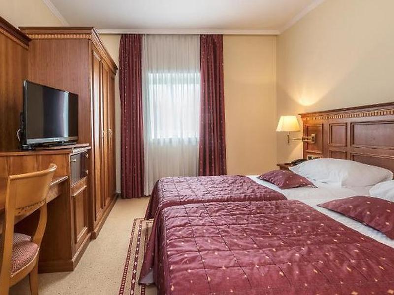 0145D8400EF8493803B15B1D99F78C28