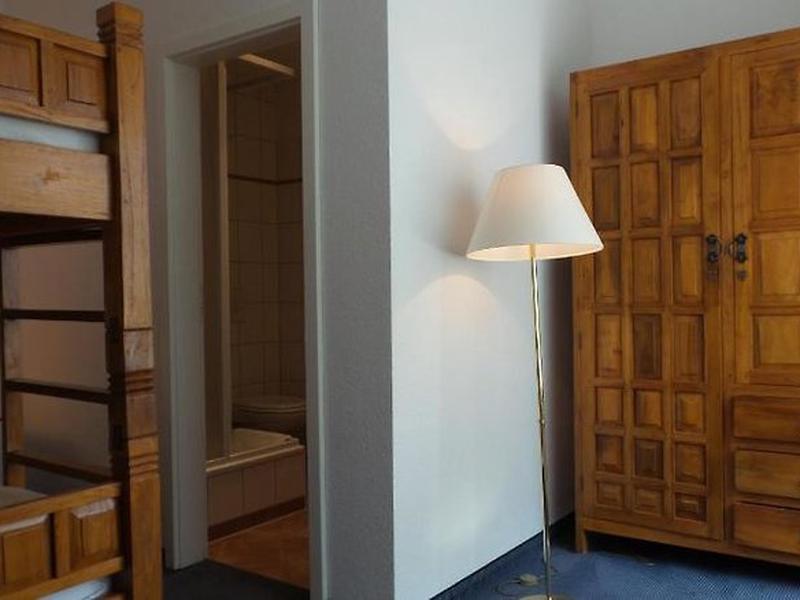 F9D1C2370B35296E702E704F6B2FE451