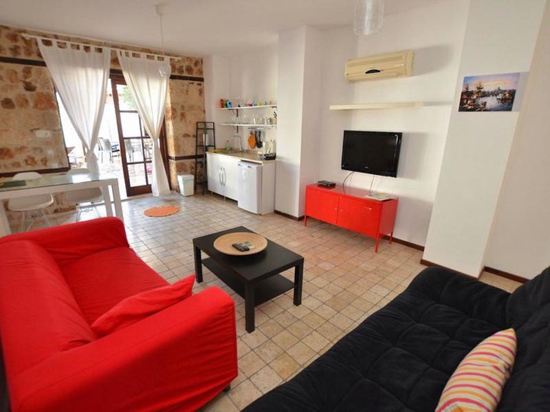 CEA2637C1B61514B18B5B7DFF10A37AA