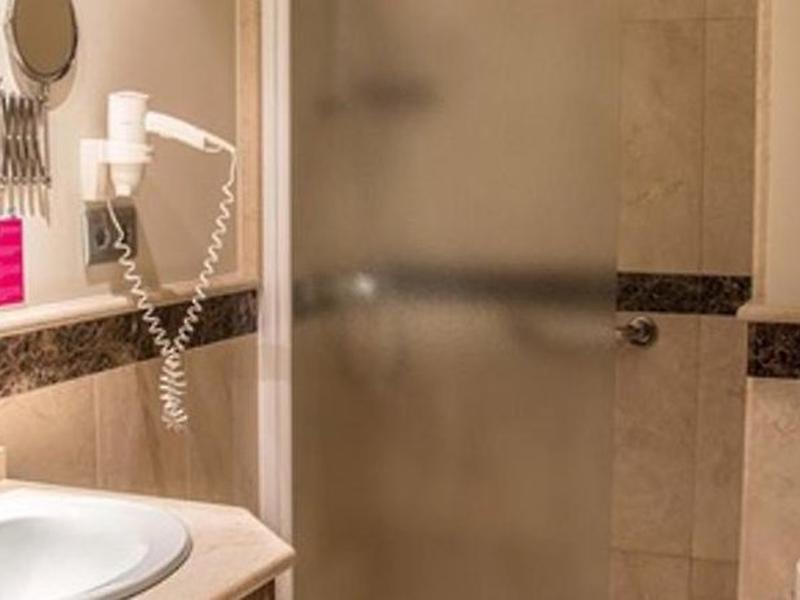 2D08F13FECA73BEF1D36BBE6A1DB4BF3