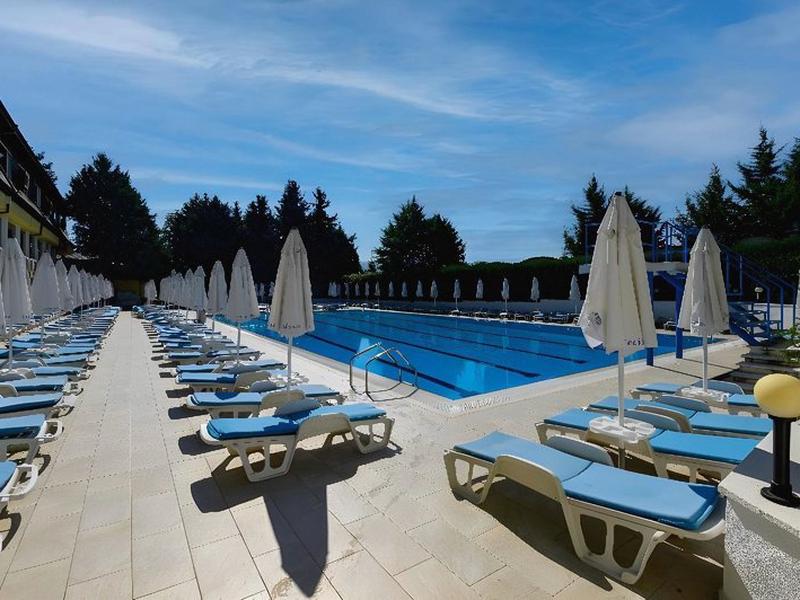 ABBCD5F5DE93082D2139A2B9775ACCE9