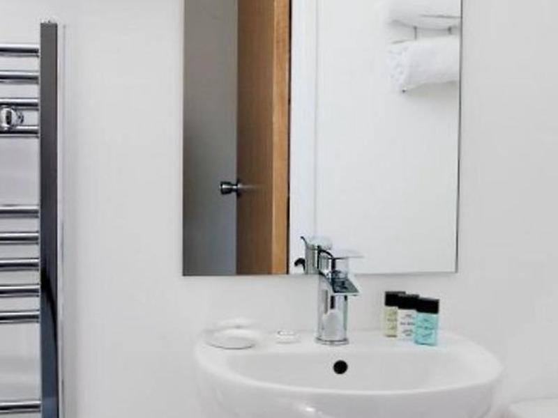 A93E6AF32E95220903ED463379175BBC