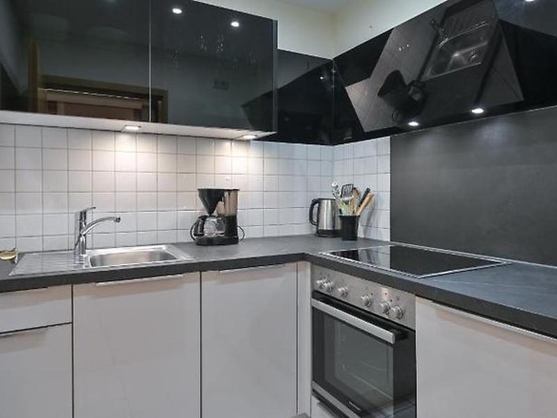 21FA579D376DC8E7FDCA1B9D976A5BE7