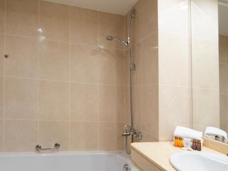 B28F0FE740263BED967AC9B0106FD2D4