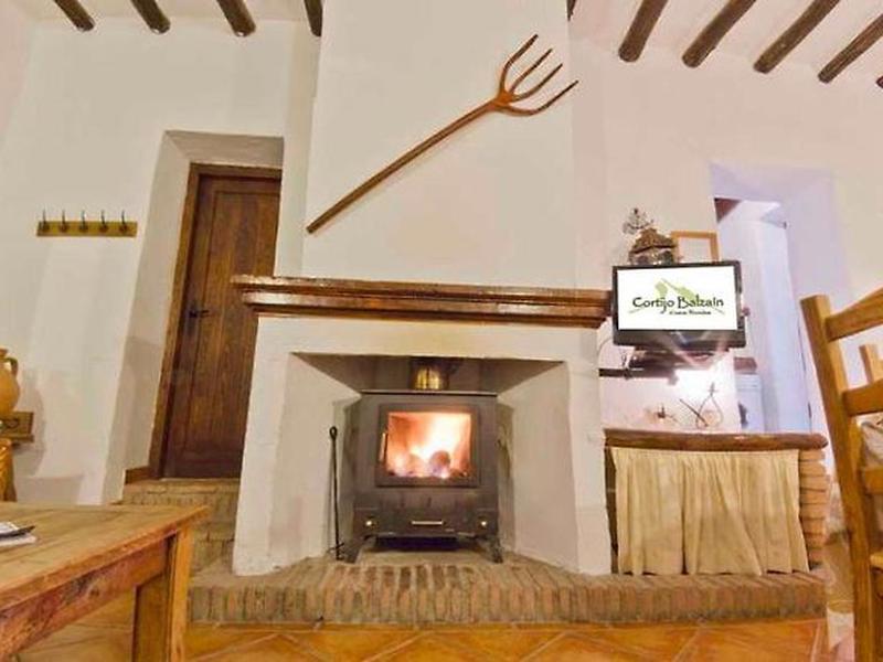 937AB81053343F9D0BFDD0A98E66622A