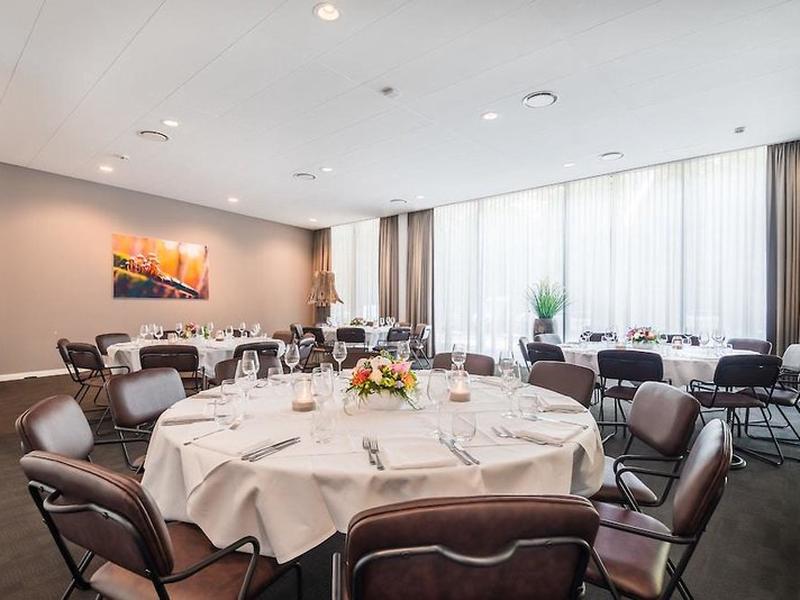 17BE76D16B841557474F7949EDB5557B