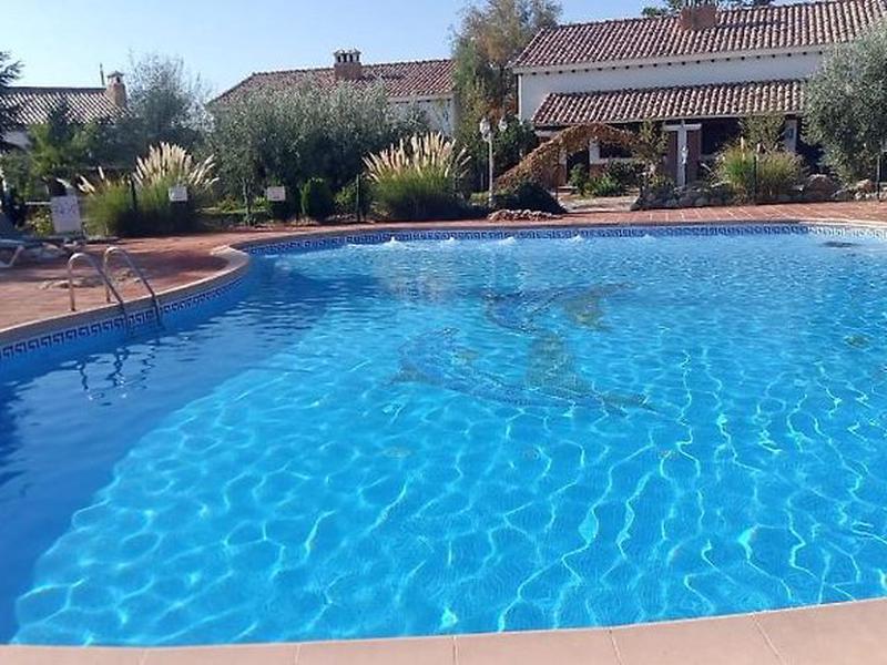 10E1C091BF34AA6F5913E2594140B92C