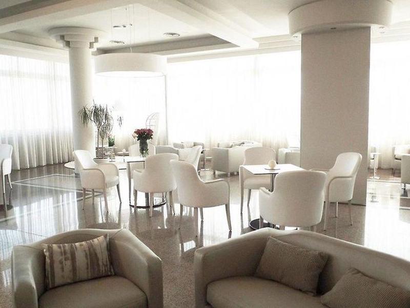 28B8FD3EC3E26194D2723844D3DE236A